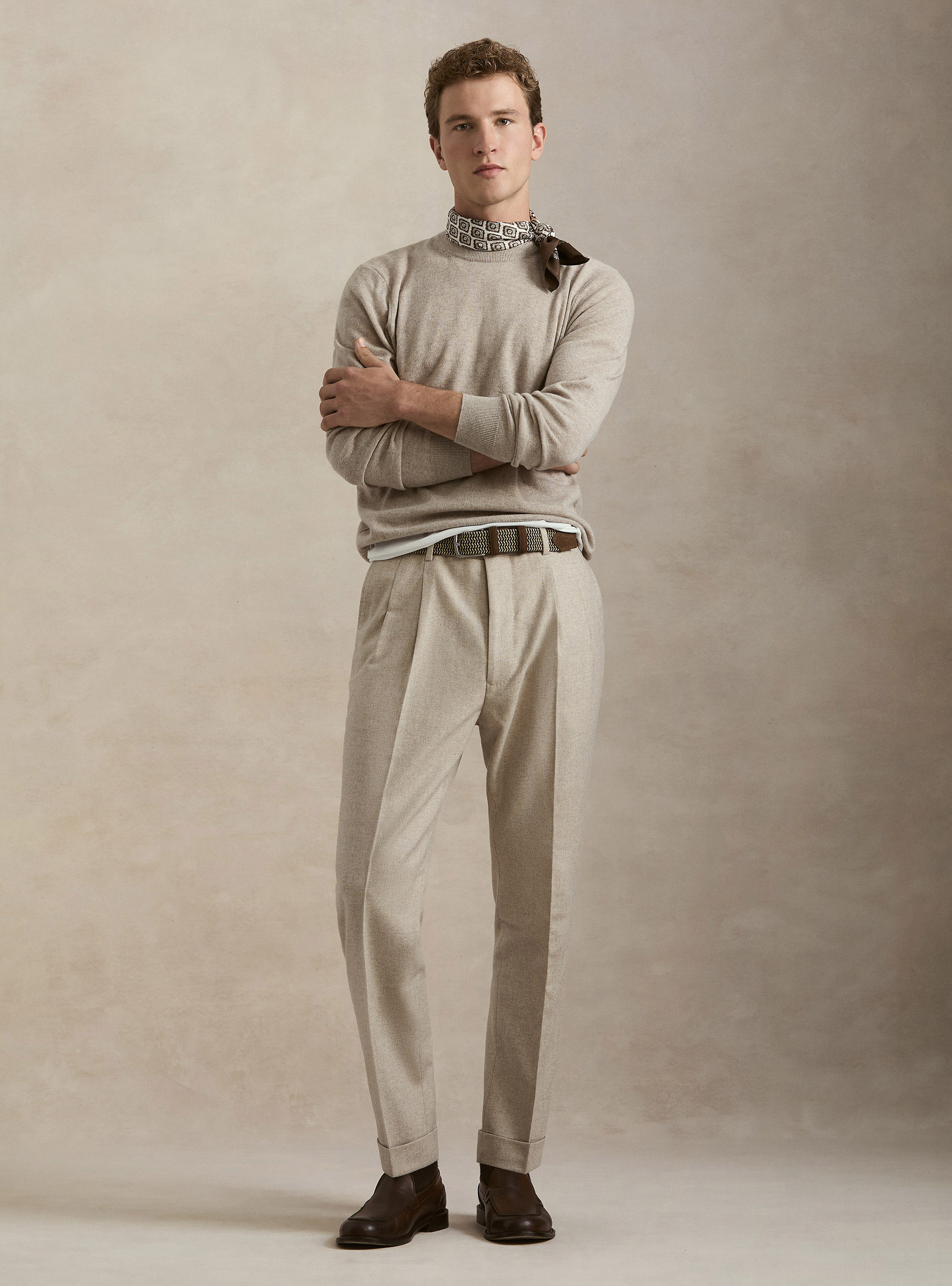 Pantaloni con pince in misto lana leggera, ECRU
