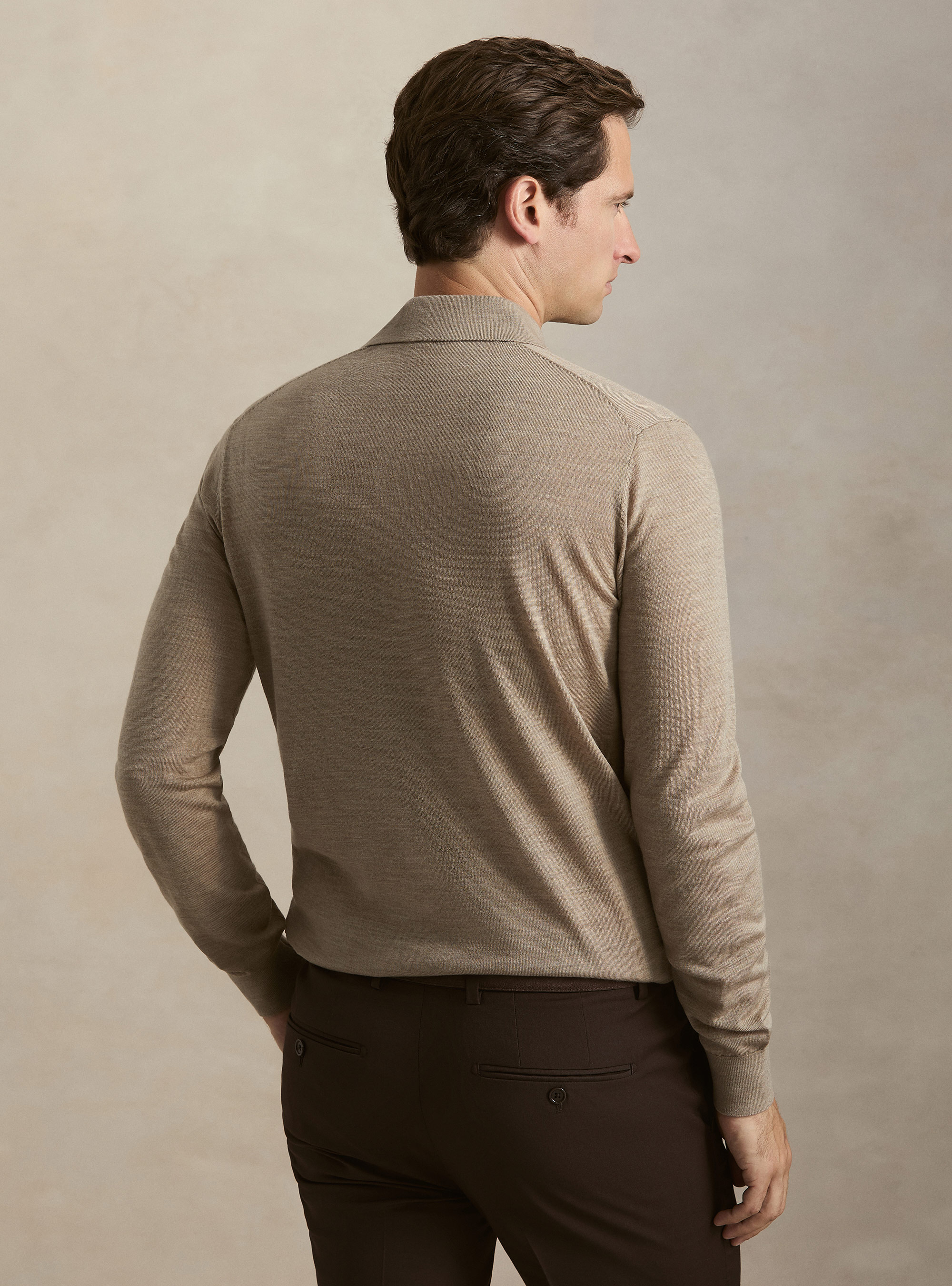 Polo in maglia in lana merino extrafine, FANGO 0555C