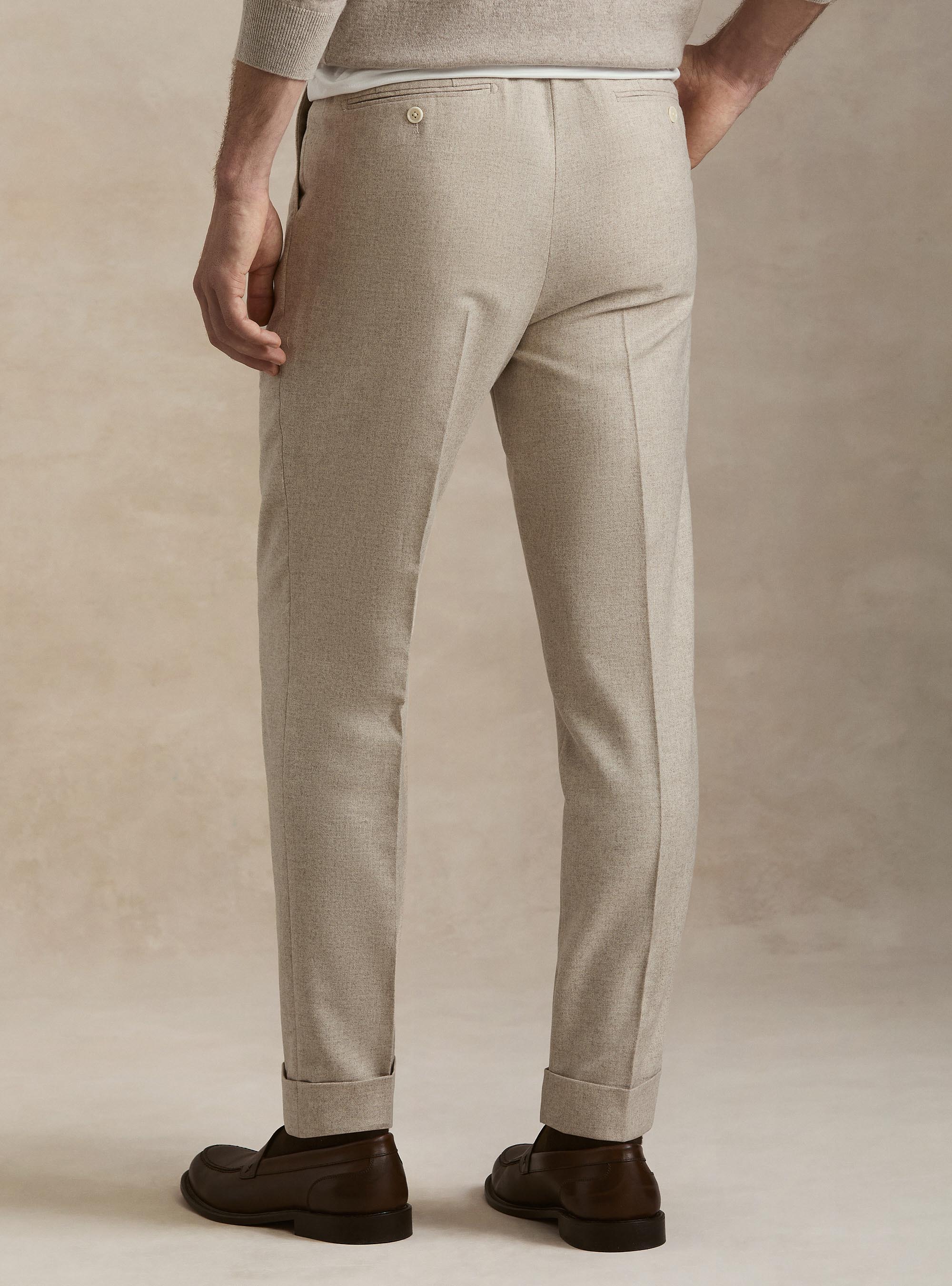Pantaloni con pince in misto lana leggera, ECRU