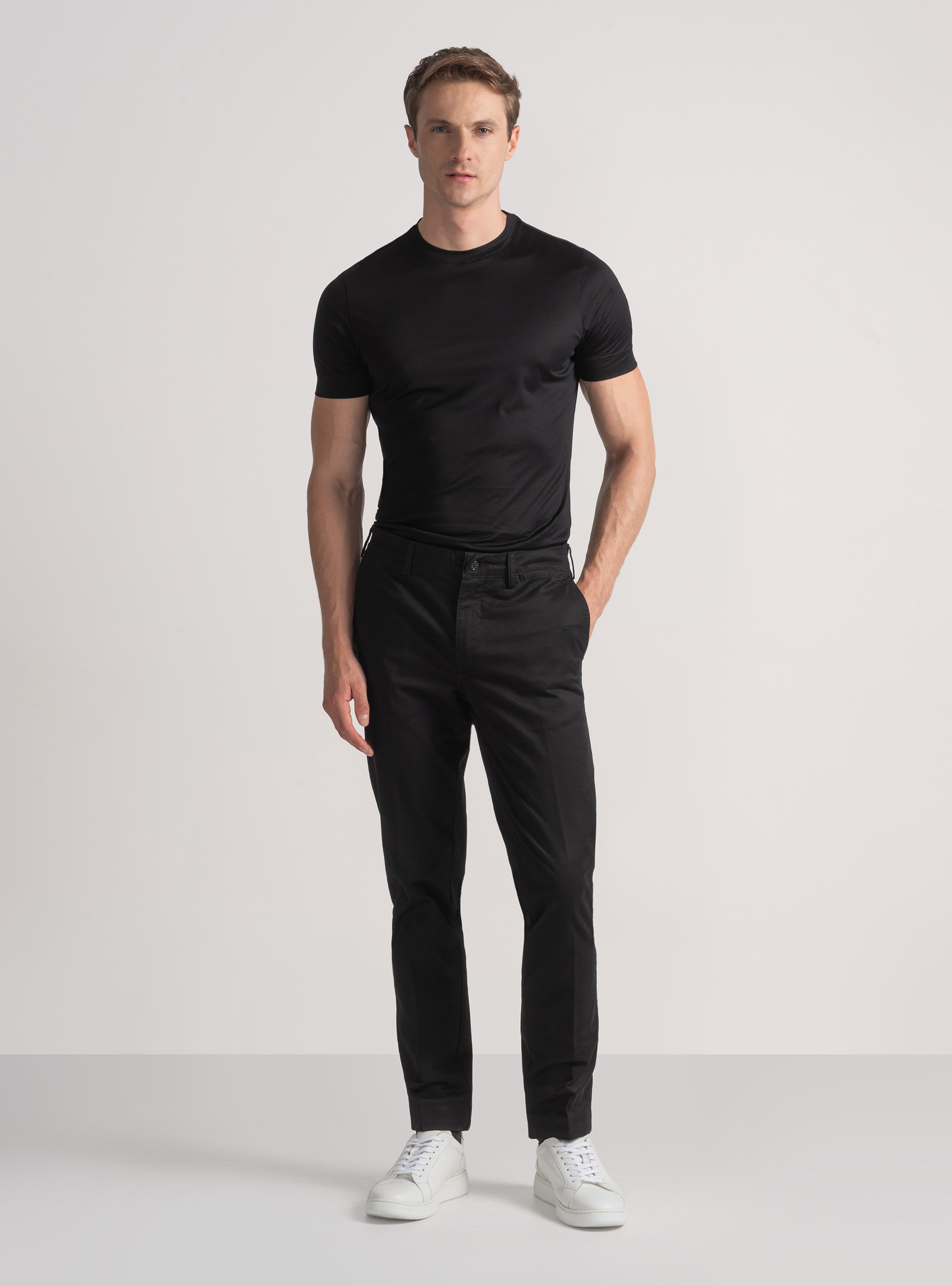 Pantaloni chino slim fit in twill stretch, NERO