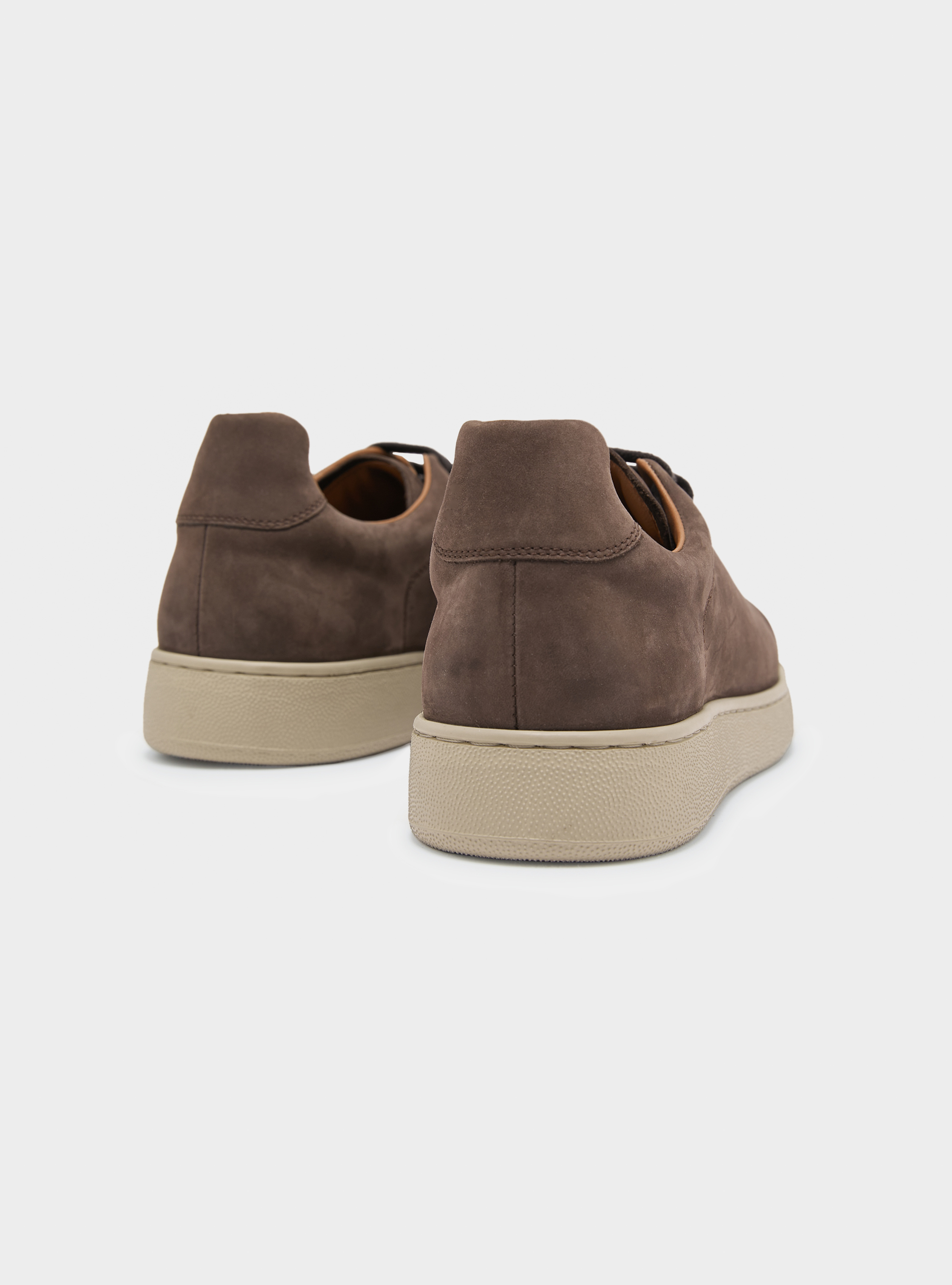 Sneakers in nabuk, MARRONE