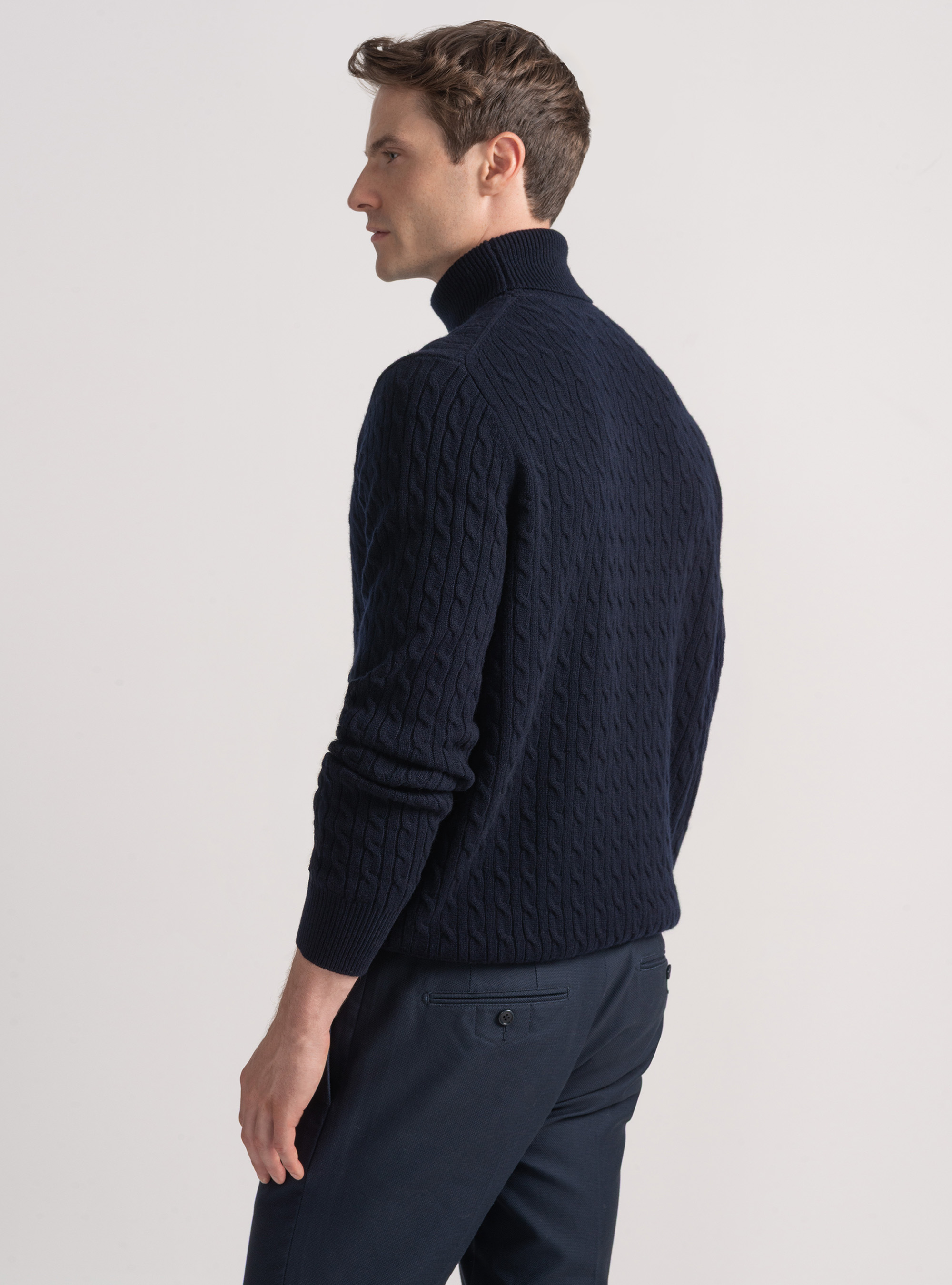 Maglia collo alto con treccia in lana cashmere, BLU NAVY