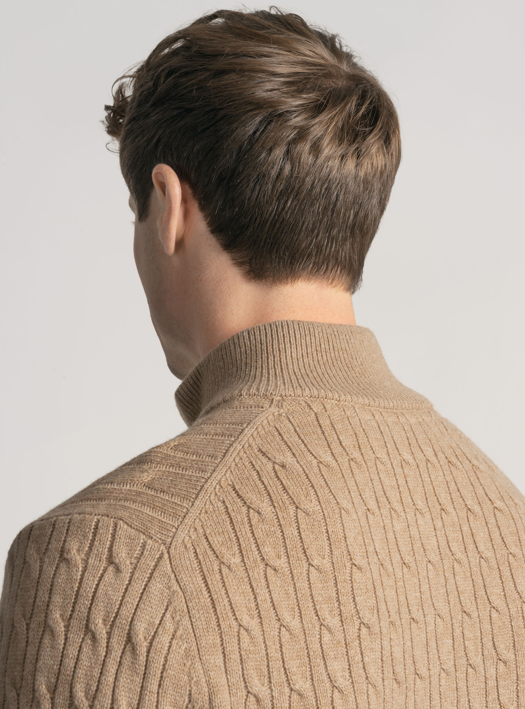 Maglia con collo mock e treccia in lana cashmere, CAMMELLO 0570C