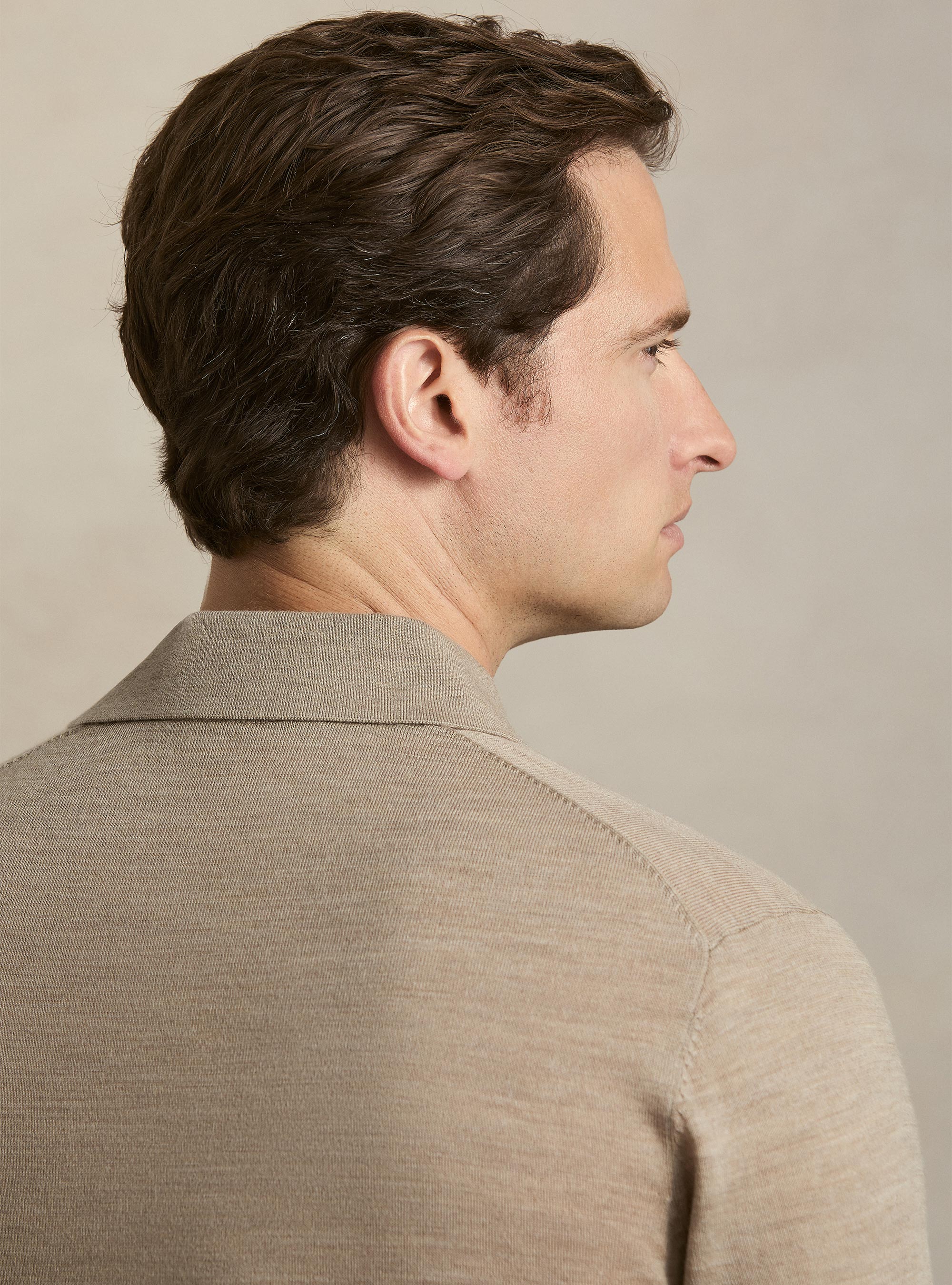 Polo in maglia in lana merino extrafine, FANGO 0555C