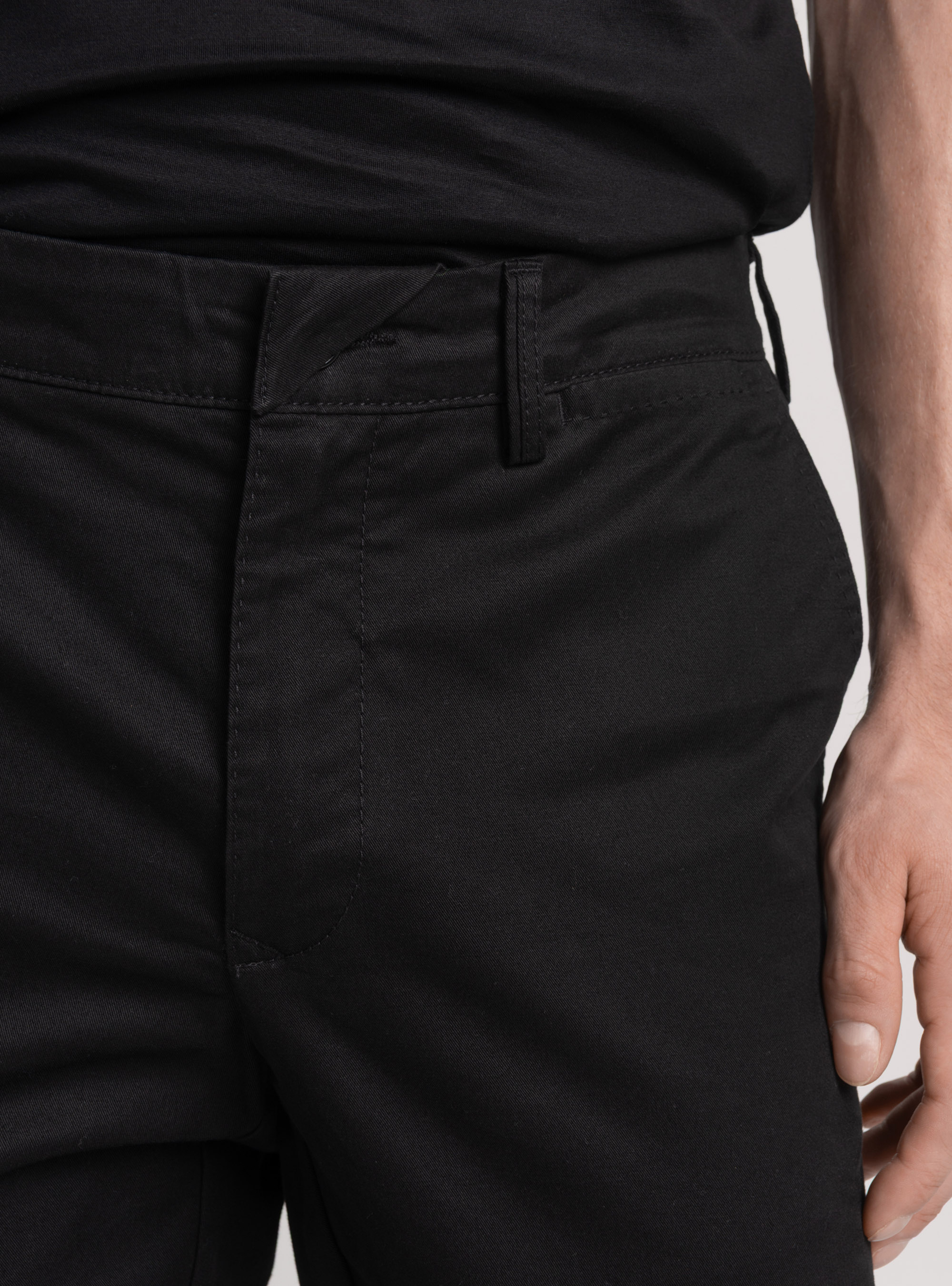 Pantaloni chino slim fit in twill stretch, NERO