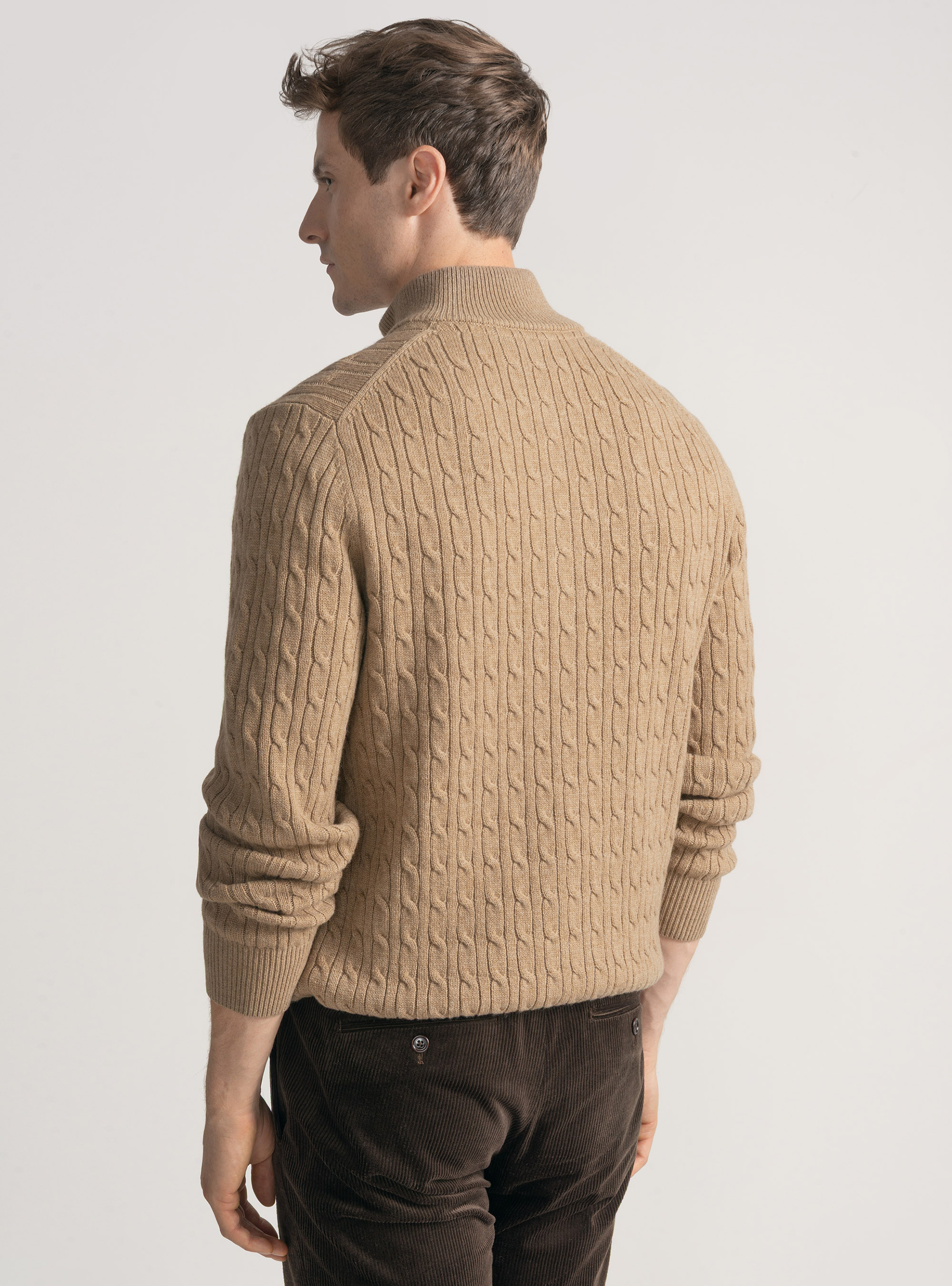 Maglia con collo mock e treccia in lana cashmere, CAMMELLO 0570C