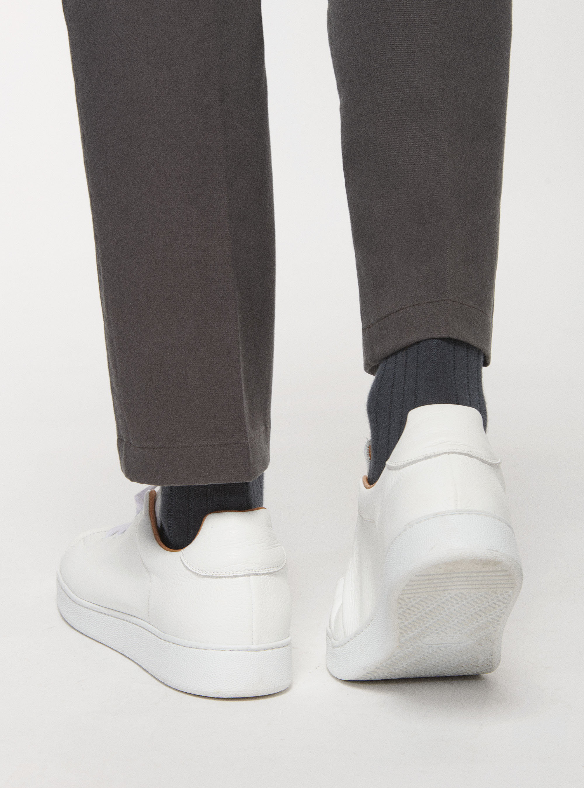 Sneakers in pelle martellata, BIANCO