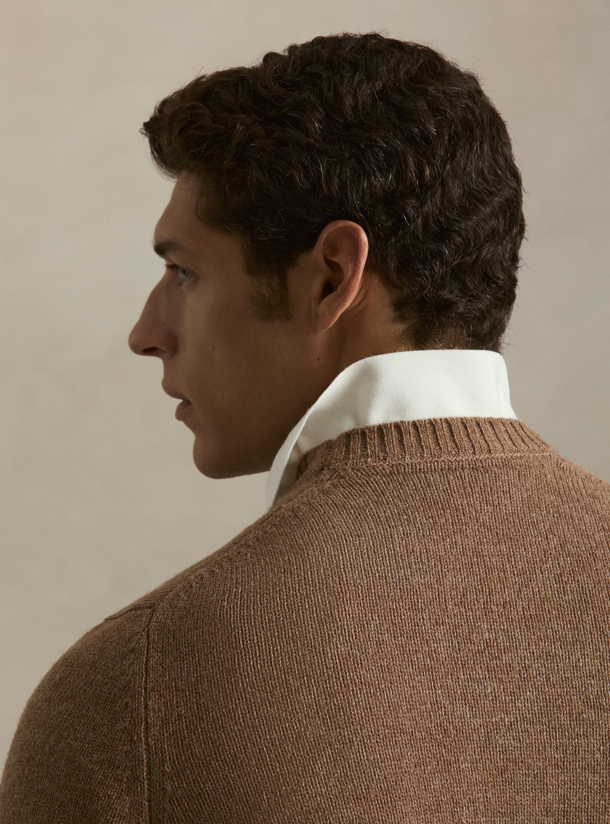 Maglia girocollo in pura lana shetland, NOCCIOLA